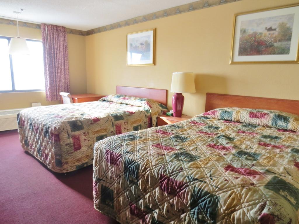 Days Inn & Suites By Wyndham Caseyville Chambre photo